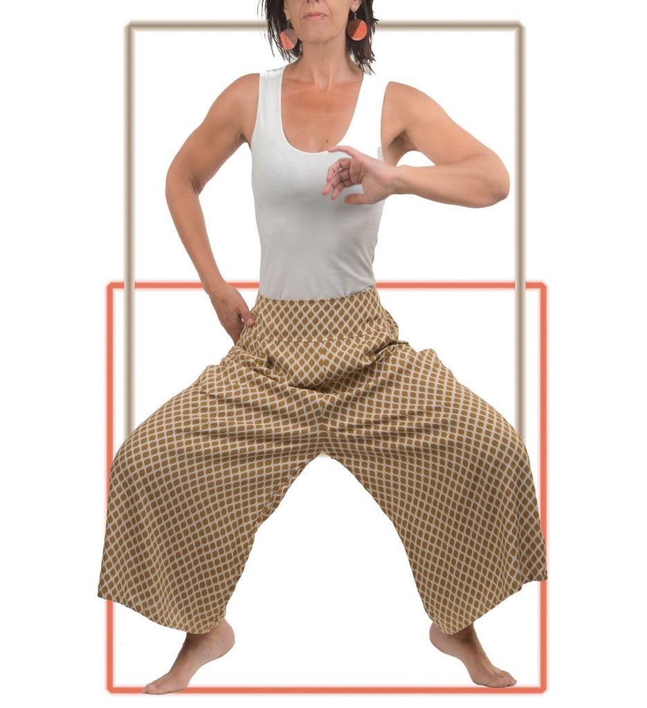 Pantalón pirata Célebes marrón y blanco