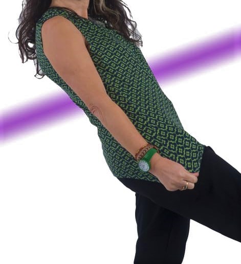 Camiseta cuello drapeado Misr flores verde
