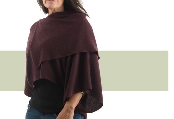 Poncho corto Weh morado