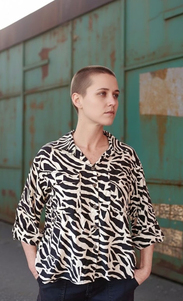 Camisa Erbil negro sobre blanco