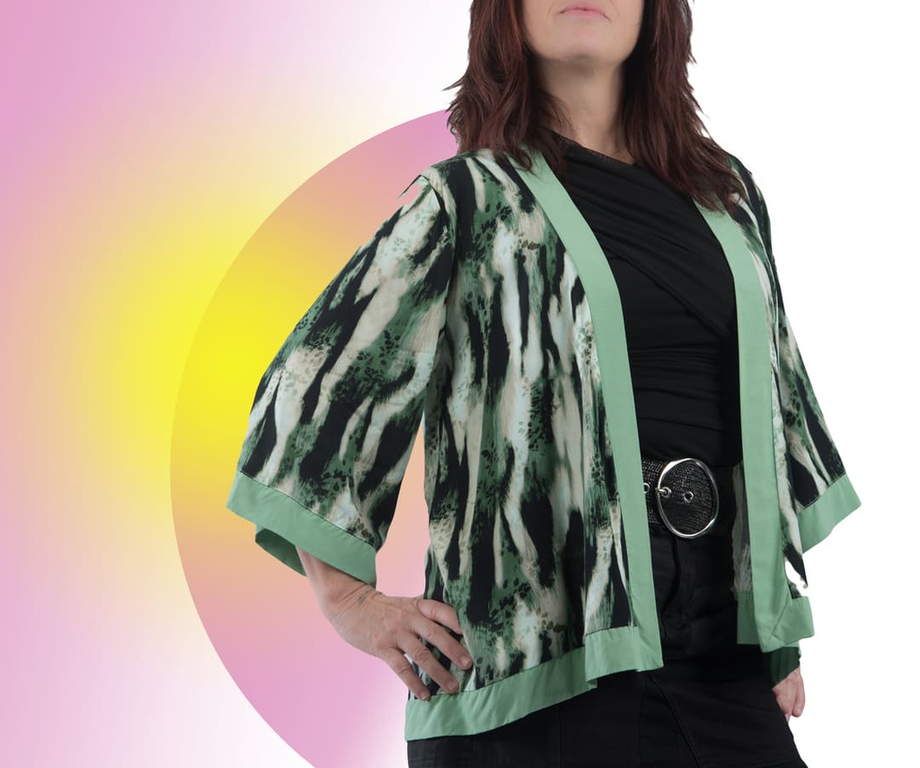 Kimono Tajogaite animal verde