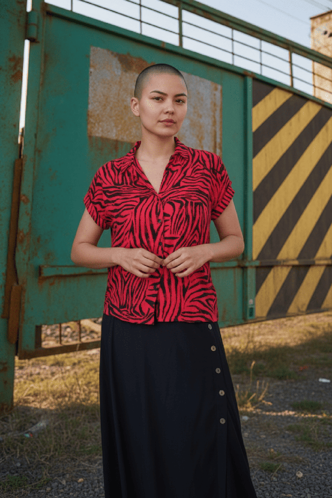 Camisa Hatta cebra rojo