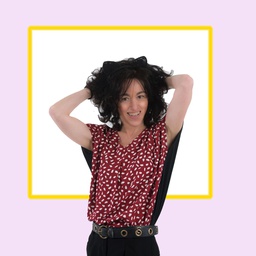 Blusa Ijen roja pintas blancas